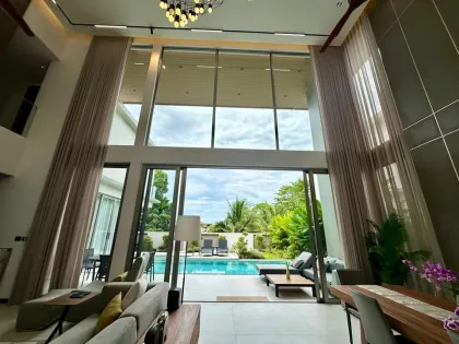 Luxury 4-Bedroom Lagoon Villa for Rent in Grand View Residence
