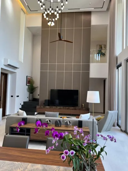 Luxury 4-Bedroom Lagoon Villa for Rent in Grand View Residence