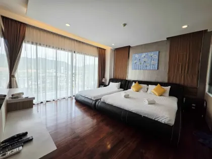 1 Schlafzimmer, 2 Badezimmer Wohnung zur Miete in Chalong Miracle Condo