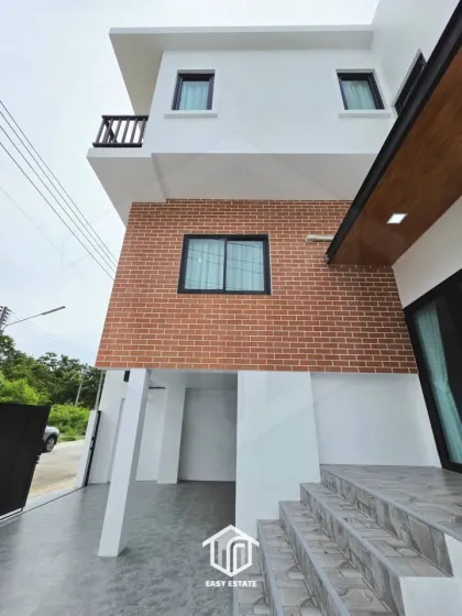 Moderne 3-Schlafzimmer-Villa zur Miete nahe Patong Beach