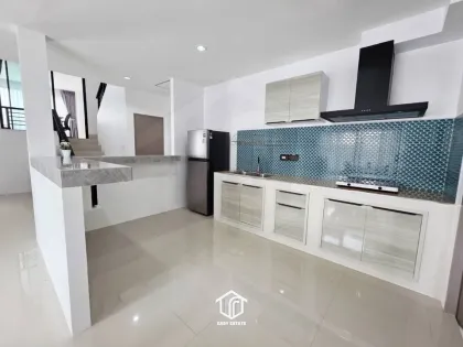 Moderne 3-Schlafzimmer-Villa zur Miete nahe Patong Beach