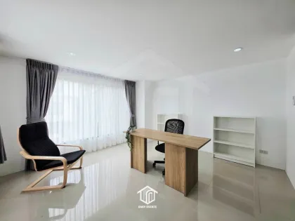 Moderne 3-Schlafzimmer-Villa zur Miete nahe Patong Beach