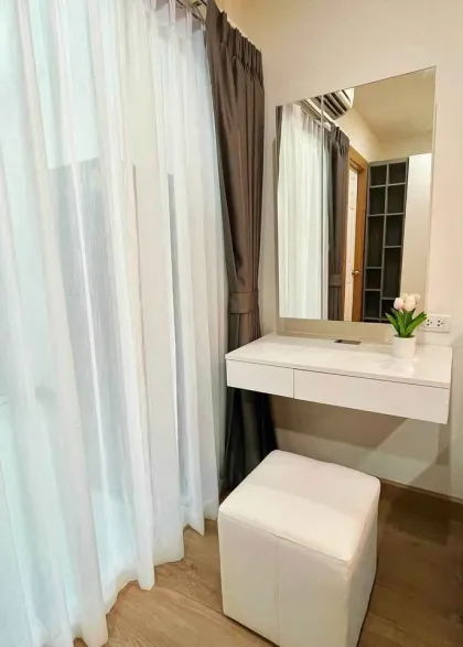 อพาร์ตเมนต์ 1 ห้องนอน วิวสระว่ายน้ำ ที่ The View Condominium ให้เช่า
