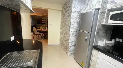 Neu renovierte 1-Zimmer-Wohnung + Büro zur Langzeitmiete in Patong