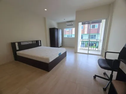 Casa de 2 dormitorios y 2 baños en alquiler en Kathu, Phuket