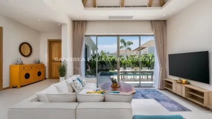 Villa Moderna de 4 Dormitorios con Piscina para Alquiler a Largo Plazo