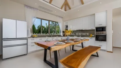 Villa Moderna de 4 Dormitorios con Piscina para Alquiler a Largo Plazo