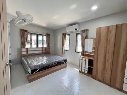 Дом с 3 спальнями и 4 ванными в аренду в Sri Suchart Grand View 2, Ratsada