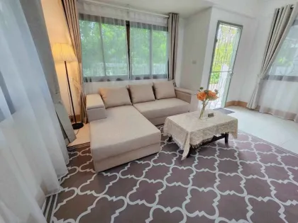 3 Schlafzimmer, 2 Badezimmer Villa zur Miete in Wongchalerm Garden Ville, Nai Yang