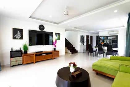Voll möblierte 5-Zimmer Pool-Villa in Laguna Phuket