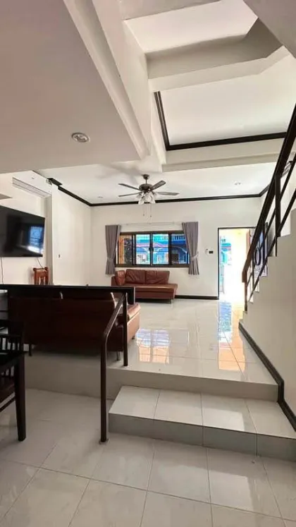 Casa de 2 habitaciones y 3 baños en alquiler en Patong