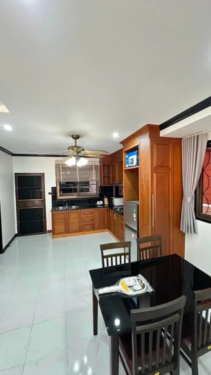 Casa de 2 habitaciones y 3 baños en alquiler en Patong