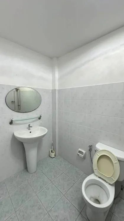 Casa de 2 habitaciones y 3 baños en alquiler en Patong