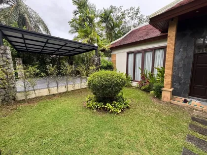 Villa Privada con 2 Dormitorios y Piscina con Amplio Jardín en Cherngtalay