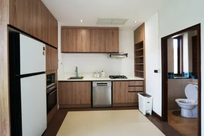 Villa Privada con 2 Dormitorios y Piscina con Amplio Jardín en Cherngtalay