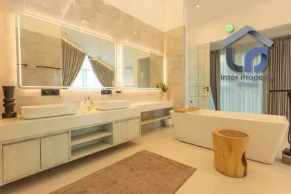 Geräumige 4-Zimmer-Wohnung mit 4 Bädern in Bangtao