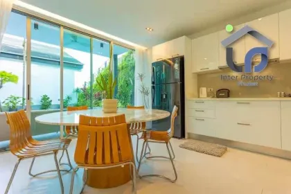 Geräumige 4-Zimmer-Wohnung mit 4 Bädern in Bangtao