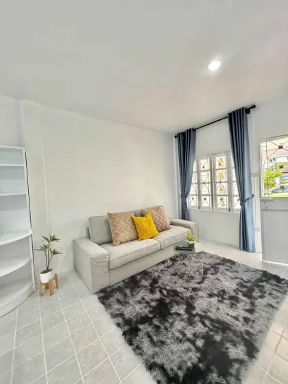 Acogedora villa de 2 habitaciones en alquiler en Phuket Villa 5, Wichit