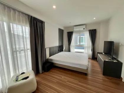 Moderne 3-Schlafzimmer-Villa zur Miete in Palm Springs Ban Pon, Thalang