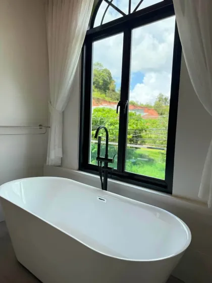 3-Bedroom 4-Bathroom Pool Villa for Rent in Rawai