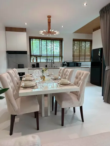 3-Bedroom 4-Bathroom Pool Villa for Rent in Rawai