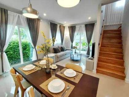 4-Zimmer-Villa mit Pool & Fitnessbereich in Paklok
