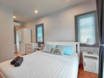 4-Zimmer-Villa mit Pool & Fitnessbereich in Paklok