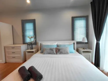 4-Zimmer-Villa mit Pool & Fitnessbereich in Paklok