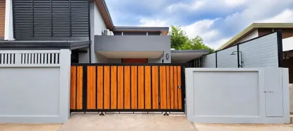Pet-Friendly 2-Bedroom Apartment with Private Jacuzzi in Chalong