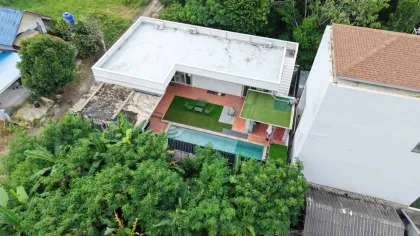Moderne 2-Zimmer-Villa mit privatem Pool und Dachterrasse in Sai Yuan
