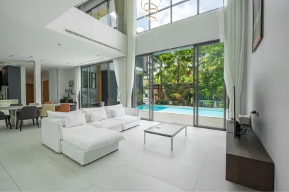 Luxuriöse Familienvilla mit Pool nahe BISP Phuket
