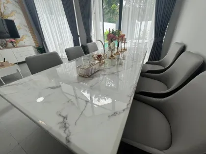 Elegante Poolvilla im neuen nordischen Stil zur Miete in Pa Khlok