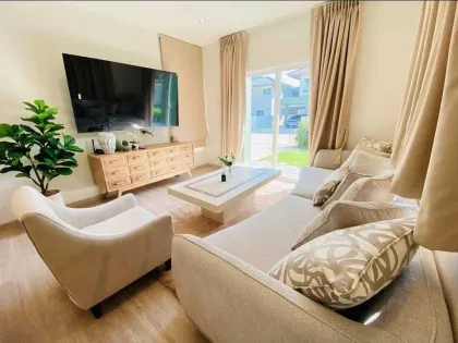 Apartamento de 4 habitaciones con jardín privado en Ko Kaeo
