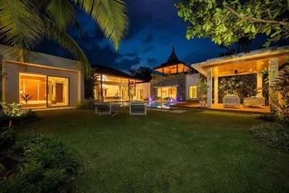 Villa de luxe 4 chambres avec piscine à louer à Botanica Bang Tao Beach