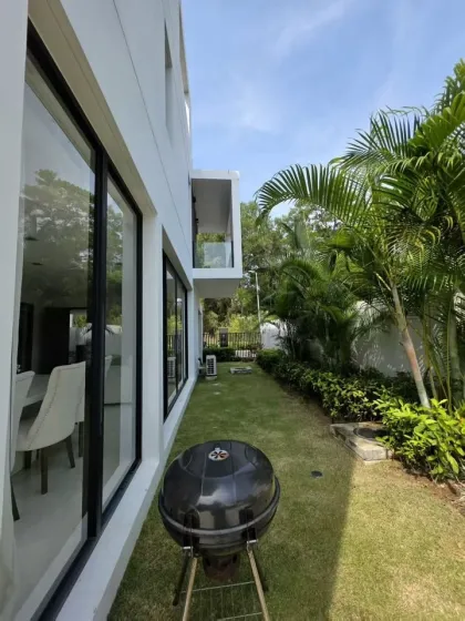 Villa 3 Chambres 4 Salles de Bain à Louer à Laguna Park 2, Cherng Talay