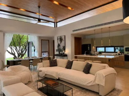 Luxury 4-Bedroom Pool Villa at BOTANICA Foresta, Bang Tao