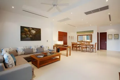 3-Schlafzimmer-Villa mit Meerblick und privatem Infinity-Pool zur Miete in Kamala