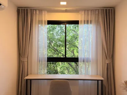 คอนโดวิวสระว่ายน้ำทันสมัย 2 ห้องนอน 2 ห้องน้ำ