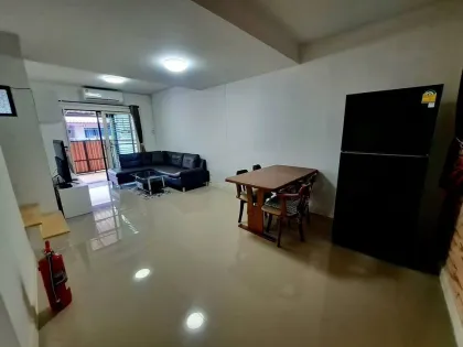 บ้านวิลล่าสวย 3 ห้องนอน ที่ปรุงสา วิลล์ กะทู้-สามกอง