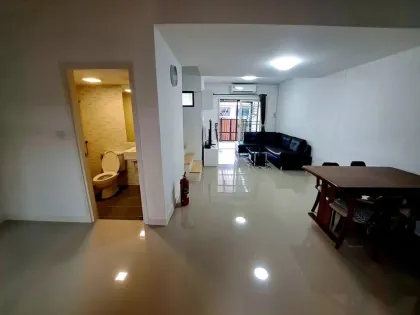 บ้านวิลล่าสวย 3 ห้องนอน ที่ปรุงสา วิลล์ กะทู้-สามกอง