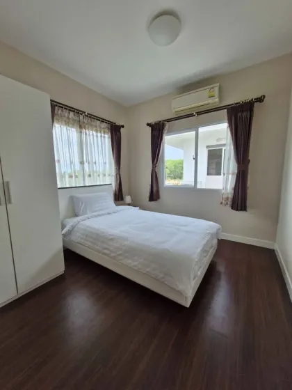 3-Schlafzimmer-Eckhaus zur Miete in der Nähe der BISP Phuket