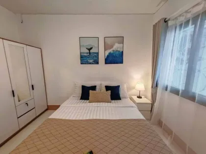 3 Schlafzimmer, 2 Badezimmer Haus mieten in Wongchalerm Garden Ville