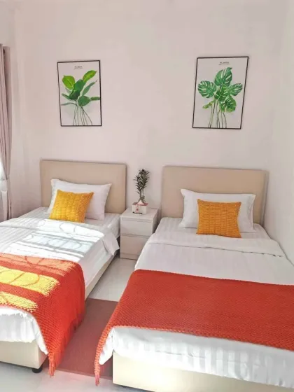 3 Schlafzimmer, 2 Badezimmer Haus mieten in Wongchalerm Garden Ville