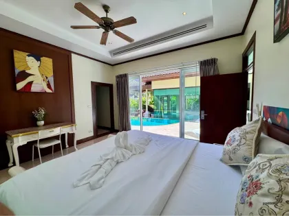 4-Schlafzimmer 5-Badezimmer Villa mit Pool in Cherngtalay