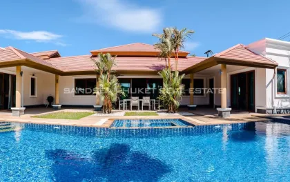 Spacious 4-Bedroom, 5-Bath Villa with Private Pool in Pasak