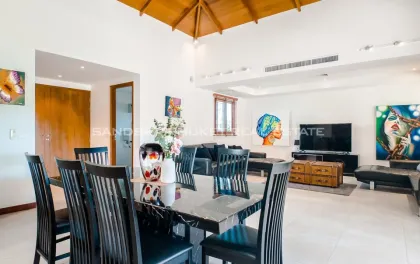 Spacious 4-Bedroom, 5-Bath Villa with Private Pool in Pasak
