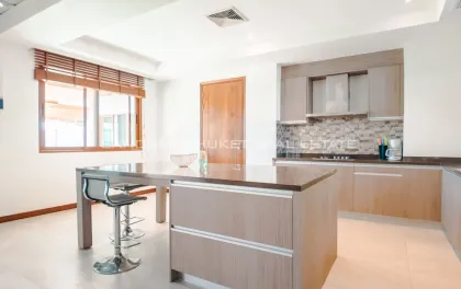 Spacious 4-Bedroom, 5-Bath Villa with Private Pool in Pasak