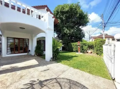 Casa con Jardín de 3 Habitaciones y 2 Baños en Chalong