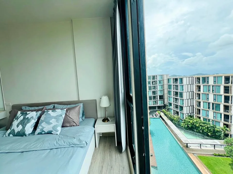 คอนโด 1 ห้องนอนพร้อมเฟอร์นิเจอร์ครบที่ The Base Uptown Phuket
