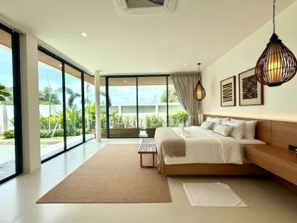 บ้านวิลล่าสระว่ายน้ำส่วนตัวใหม่เอี่ยมให้เช่าในป่าคลอก, ถลาง